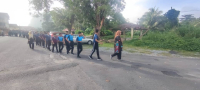 BERJALAN LAJU