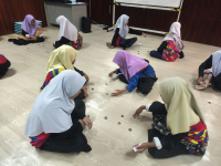 MENGAMIT MEMORI SARUNG & PELIKAT