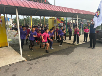 MERENTAS DESA HARI SUKAN NEGARA SJK HUA KWONG